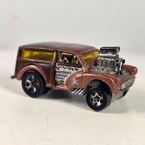 2001 Hot Wheels MG Rover Queen Annes Revenge Too! Die-Cast Car Copper & Yellow C